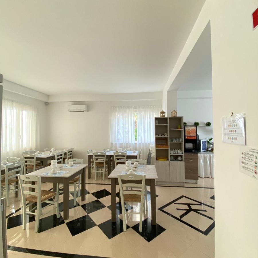 Hotel Bed And Book Ρίμινι Εξωτερικό φωτογραφία