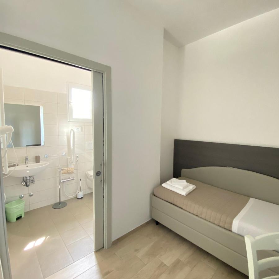 Hotel Bed And Book Ρίμινι Εξωτερικό φωτογραφία