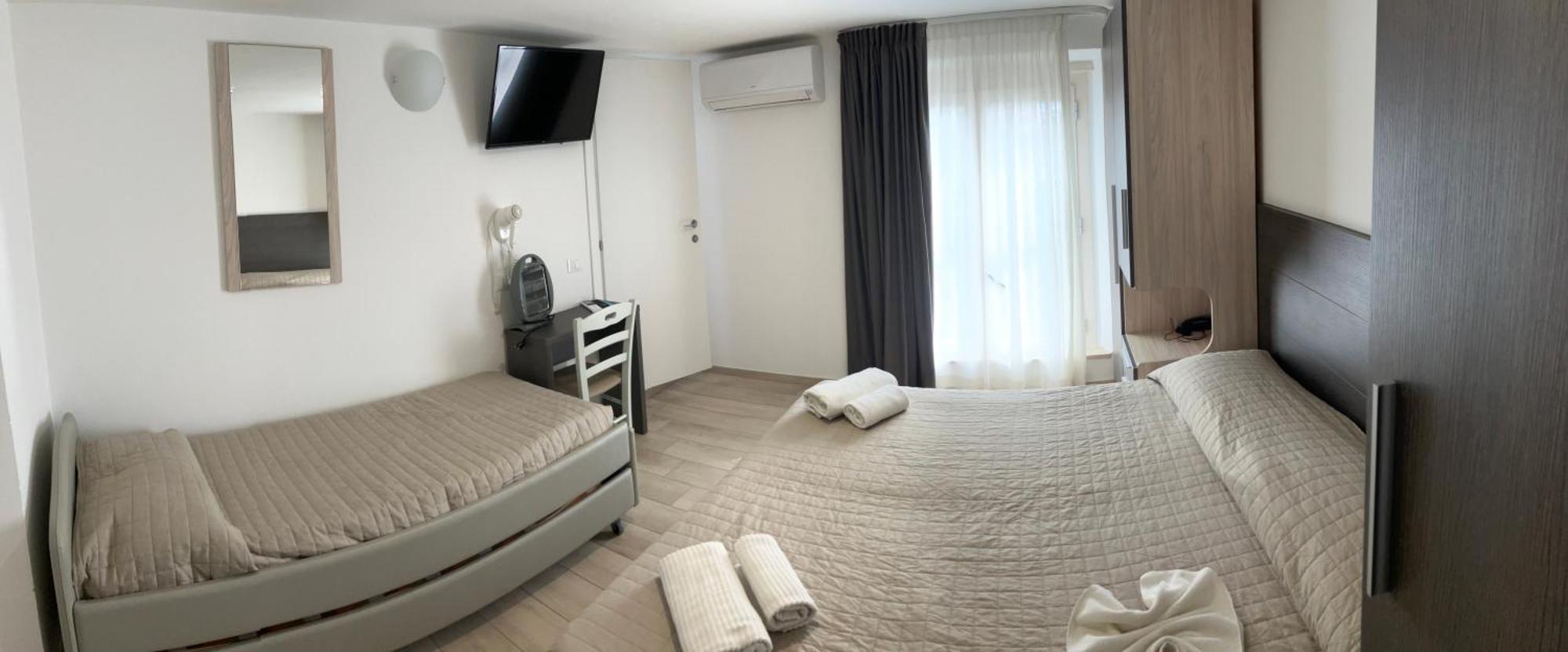 Hotel Bed And Book Ρίμινι Εξωτερικό φωτογραφία